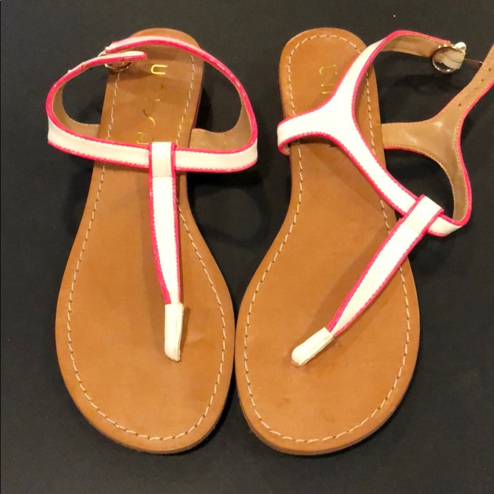 T-strap thong sandal